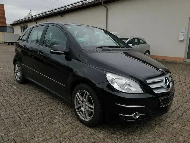 Mercedes-Benz B 200 B200*HU 02/25*Parkassistent*Teilleder*Panorama