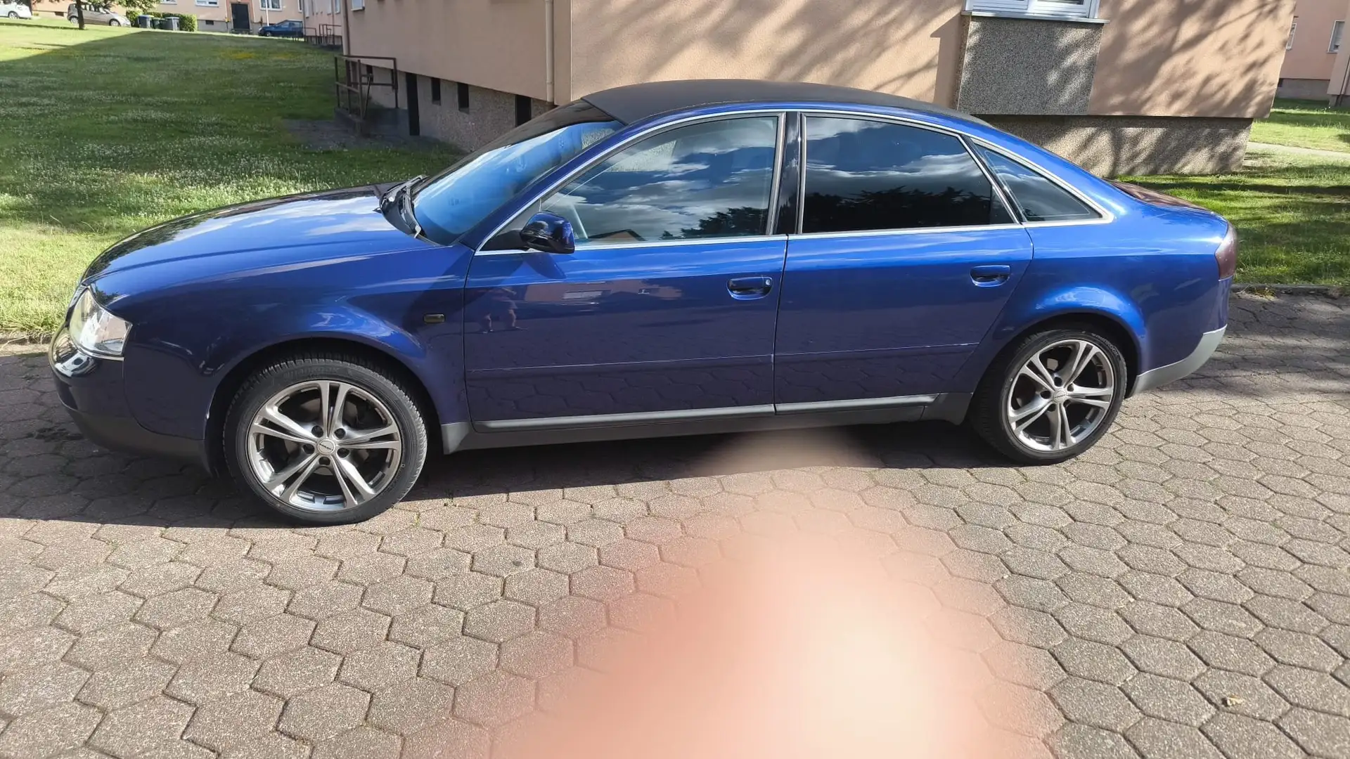 Audi A6 Limousine 2,4 l.    Kw 121.  Ps165 Blau - 1