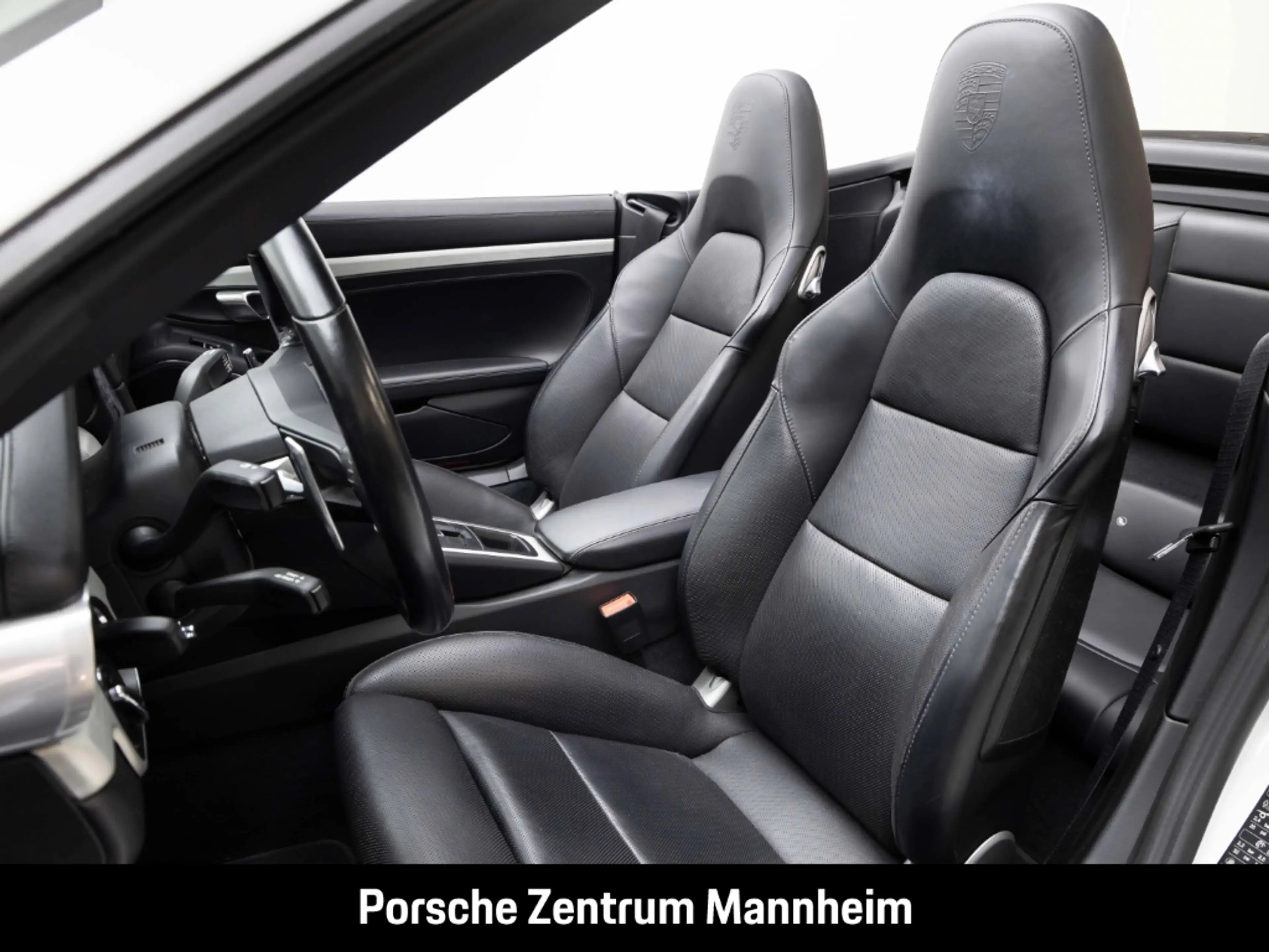 Porsche 991 -2 (911) Turbo S Cabriolet — photo 5