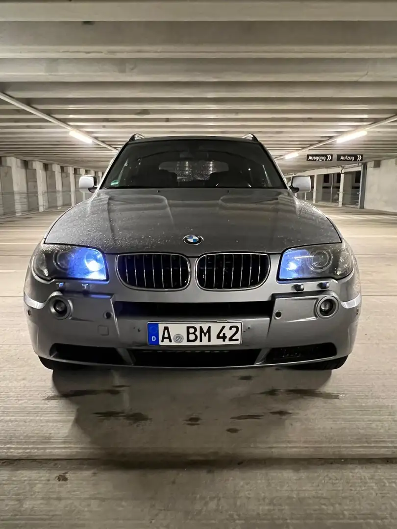 BMW X3 3.0d  M-Packet Grau - 1