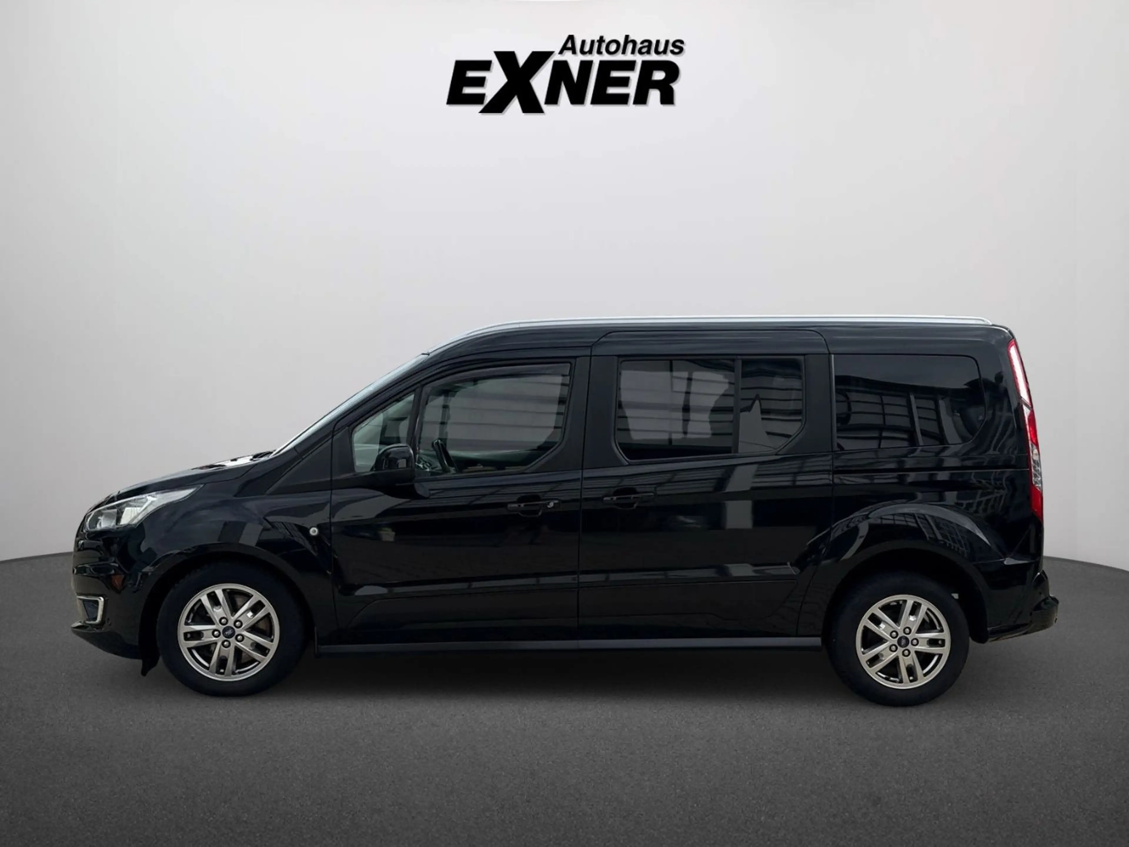 Ford Grand Tourneo Connect 1.5 TDCi GRAND TITANIUM PDC — photo 5