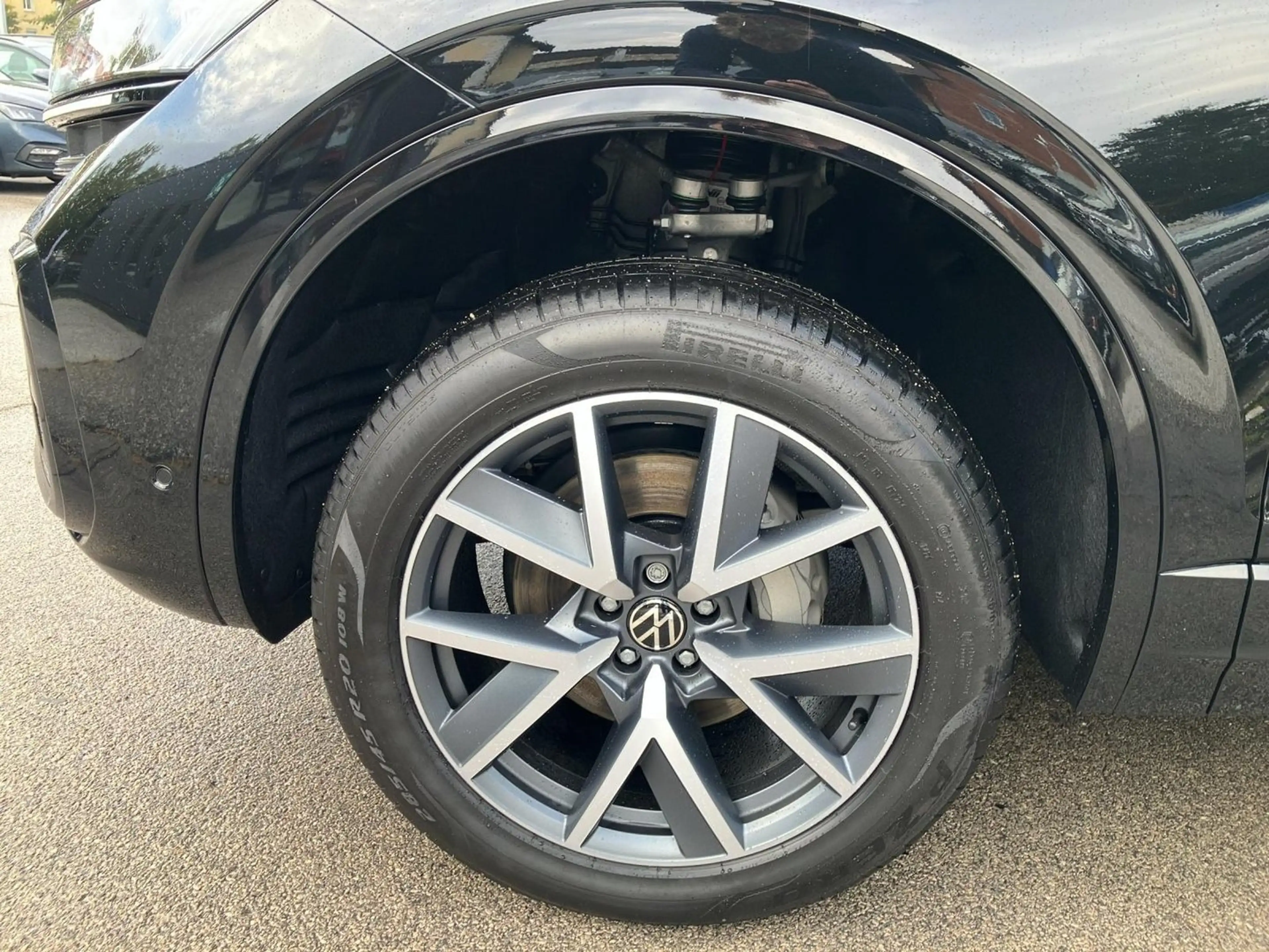 Volkswagen Touareg R-Line TDI 4M. Final Edition — photo 7