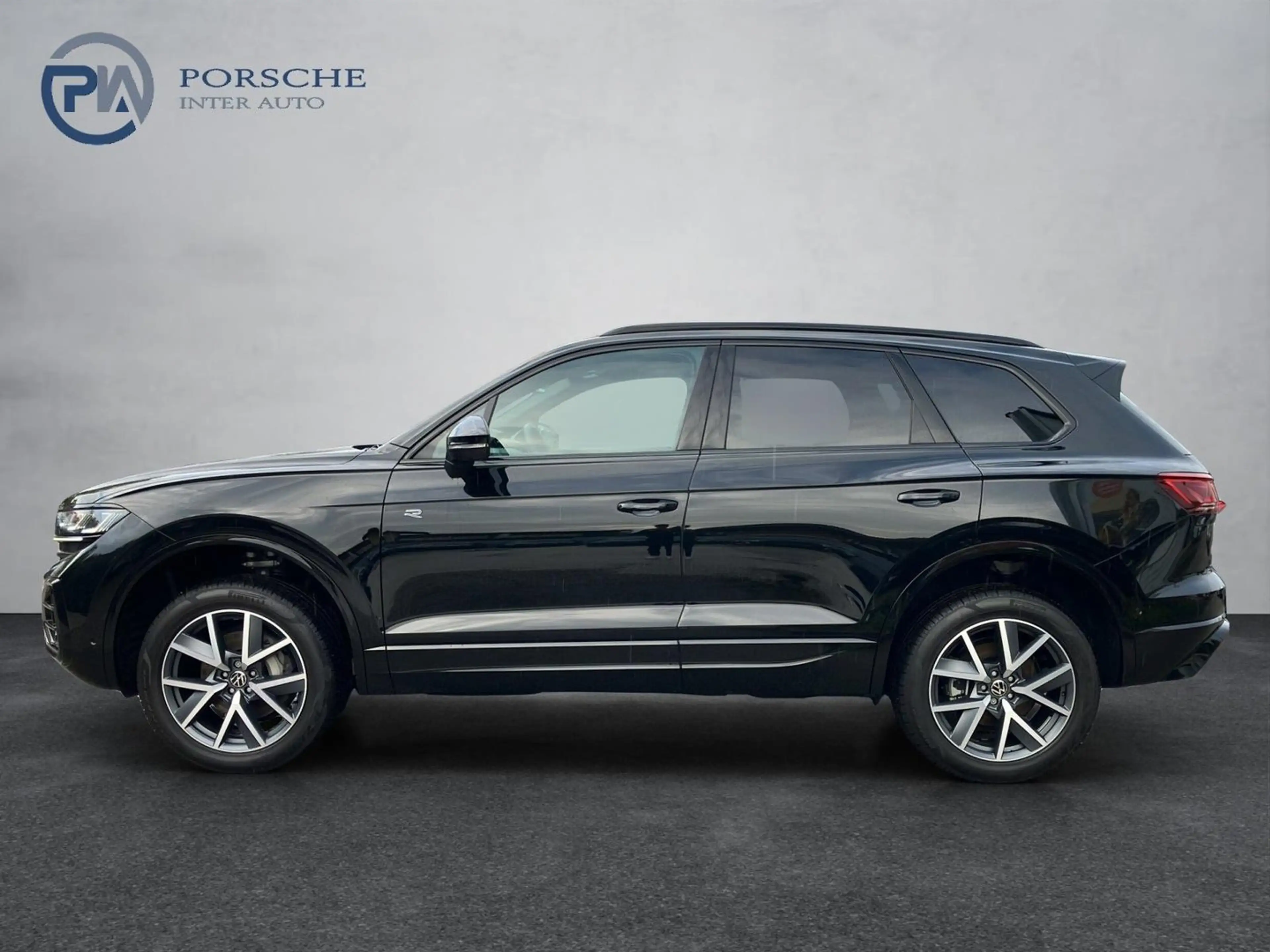 Volkswagen Touareg R-Line TDI 4M. Final Edition — photo 3