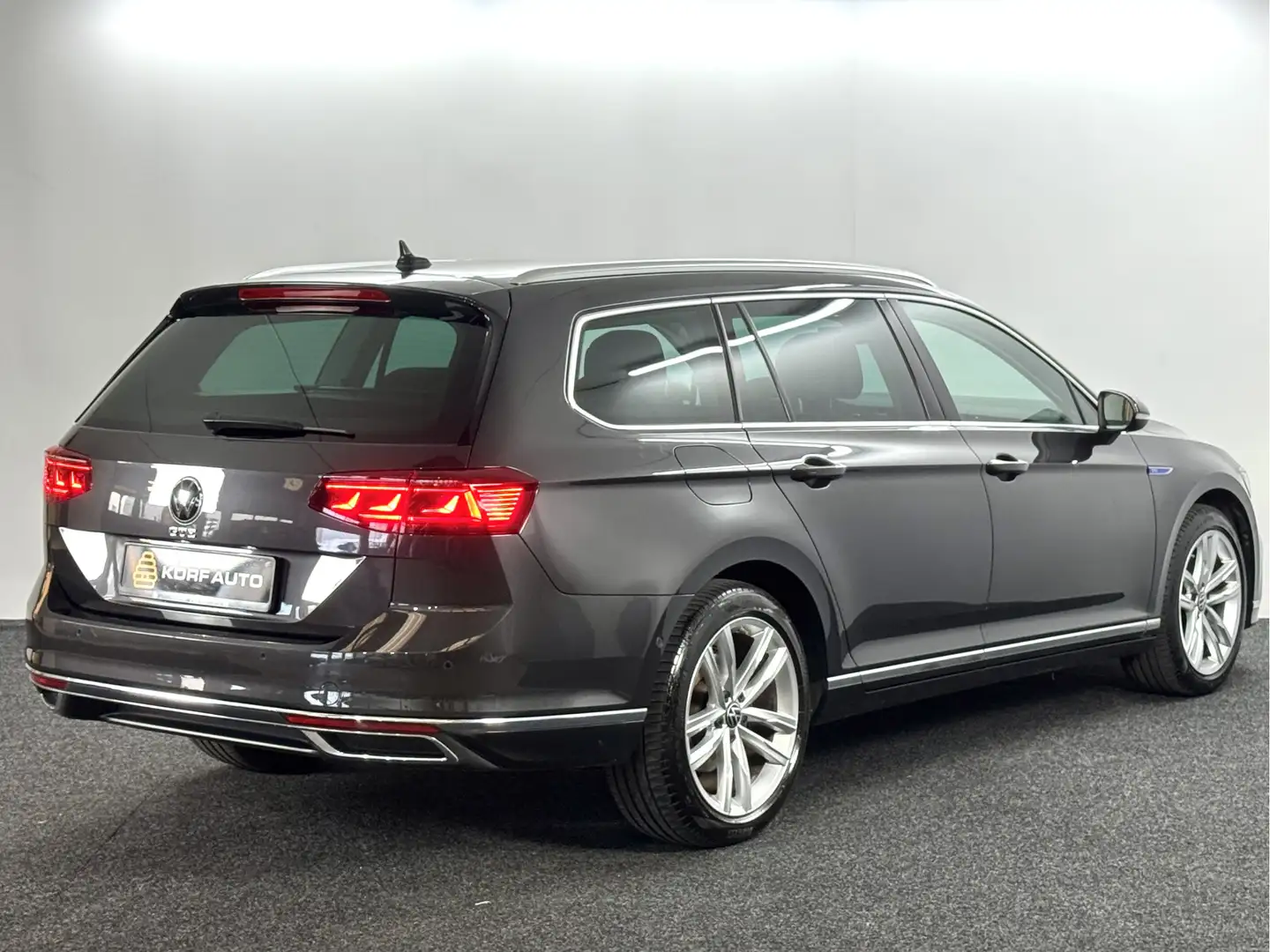 Volkswagen Passat Variant 1.4 TSI PHEV GTE / VERKOCHT Grigio - 2