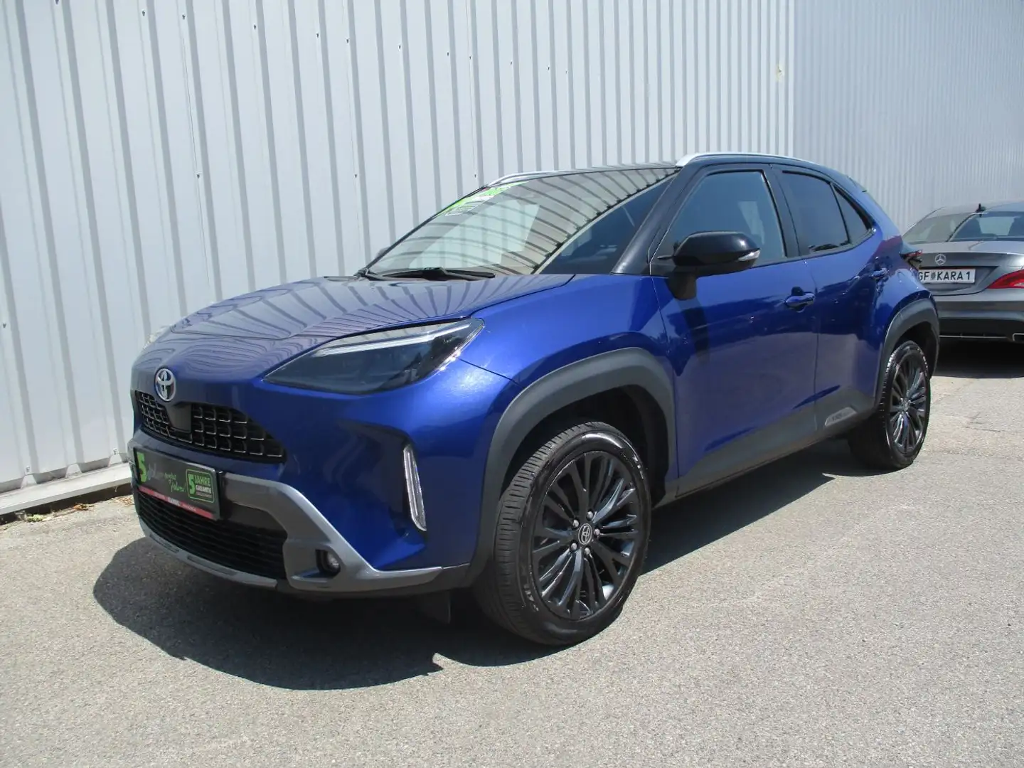 Toyota Yaris Cross 1.5 FWD Adventure Hybrid ACC+LED+SHZ Blau - 2