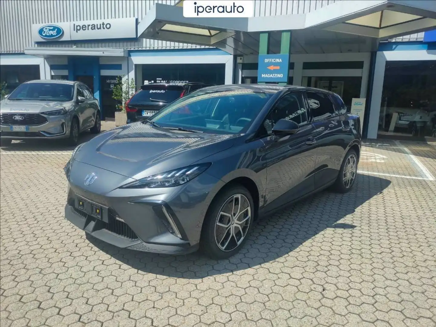 MG MG4 64kWh Luxury Negru - 1