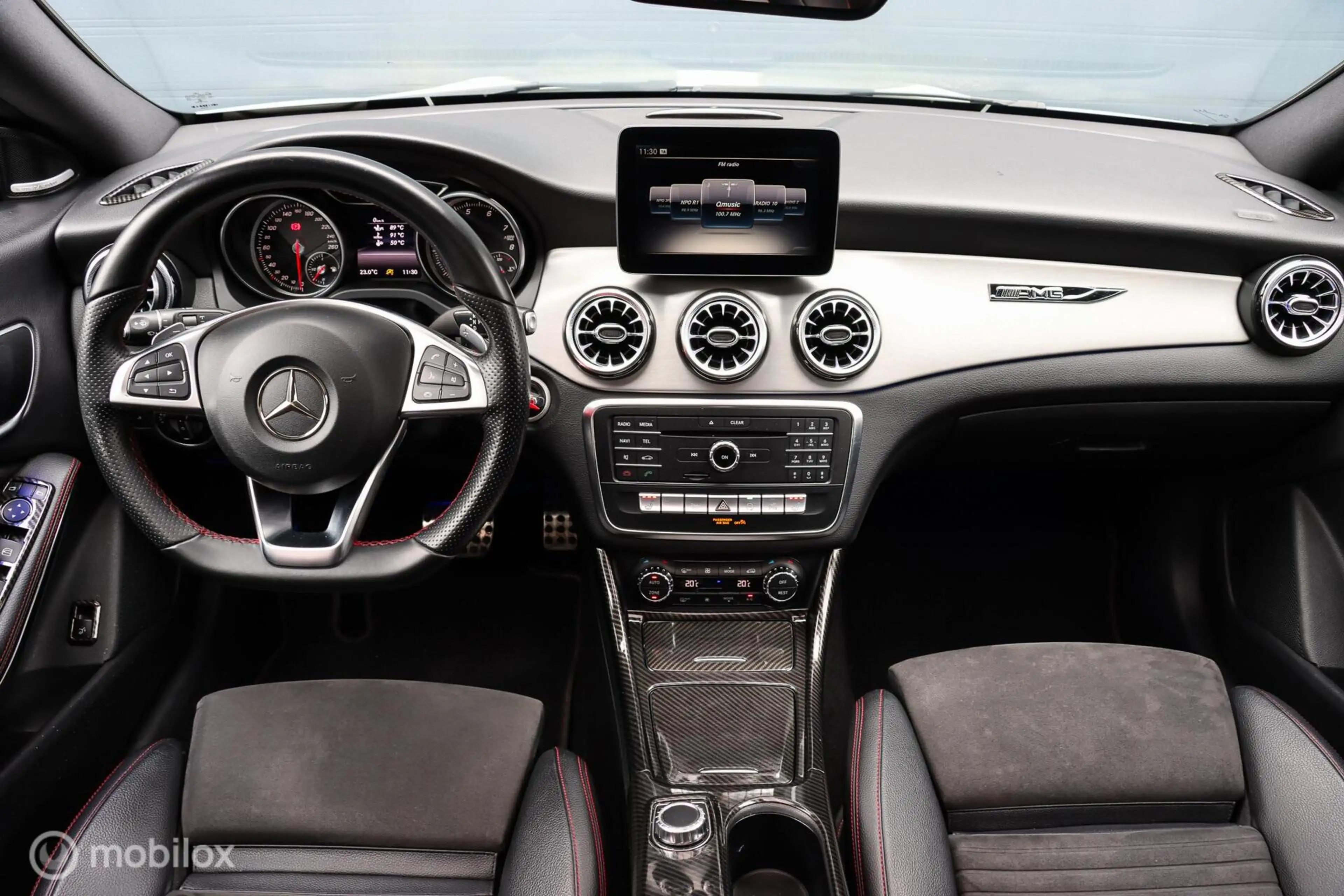Mercedes-Benz CLA 200 Shooting Brake — photo 3