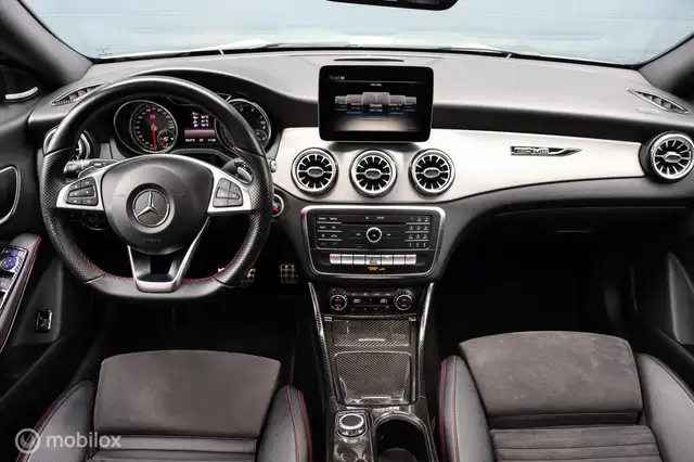 Mercedes-Benz CLA view 3