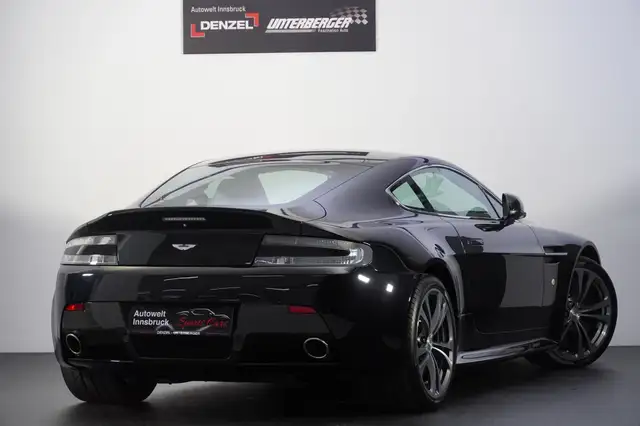 Aston Martin Vantage V12 Vantage Coupe Ansicht 4