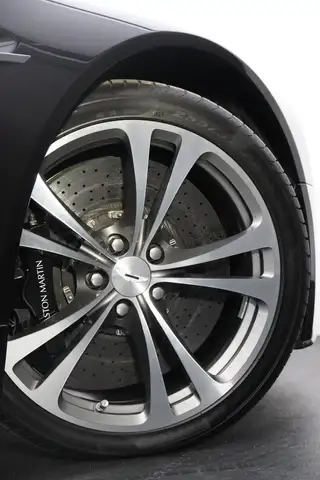 Aston Martin Vantage V12 Vantage Coupe Ansicht 6