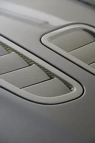 Aston Martin Vantage V12 Vantage Coupe Ansicht 8