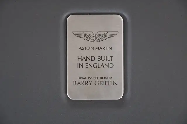 Aston Martin Vantage V12 Vantage Coupe Ansicht 19