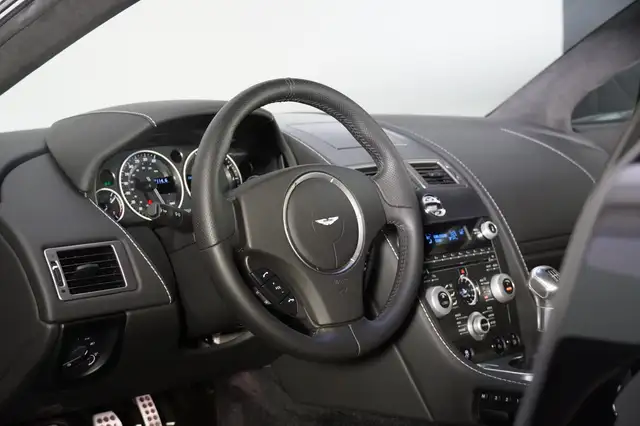 Aston Martin Vantage V12 Vantage Coupe Ansicht 13