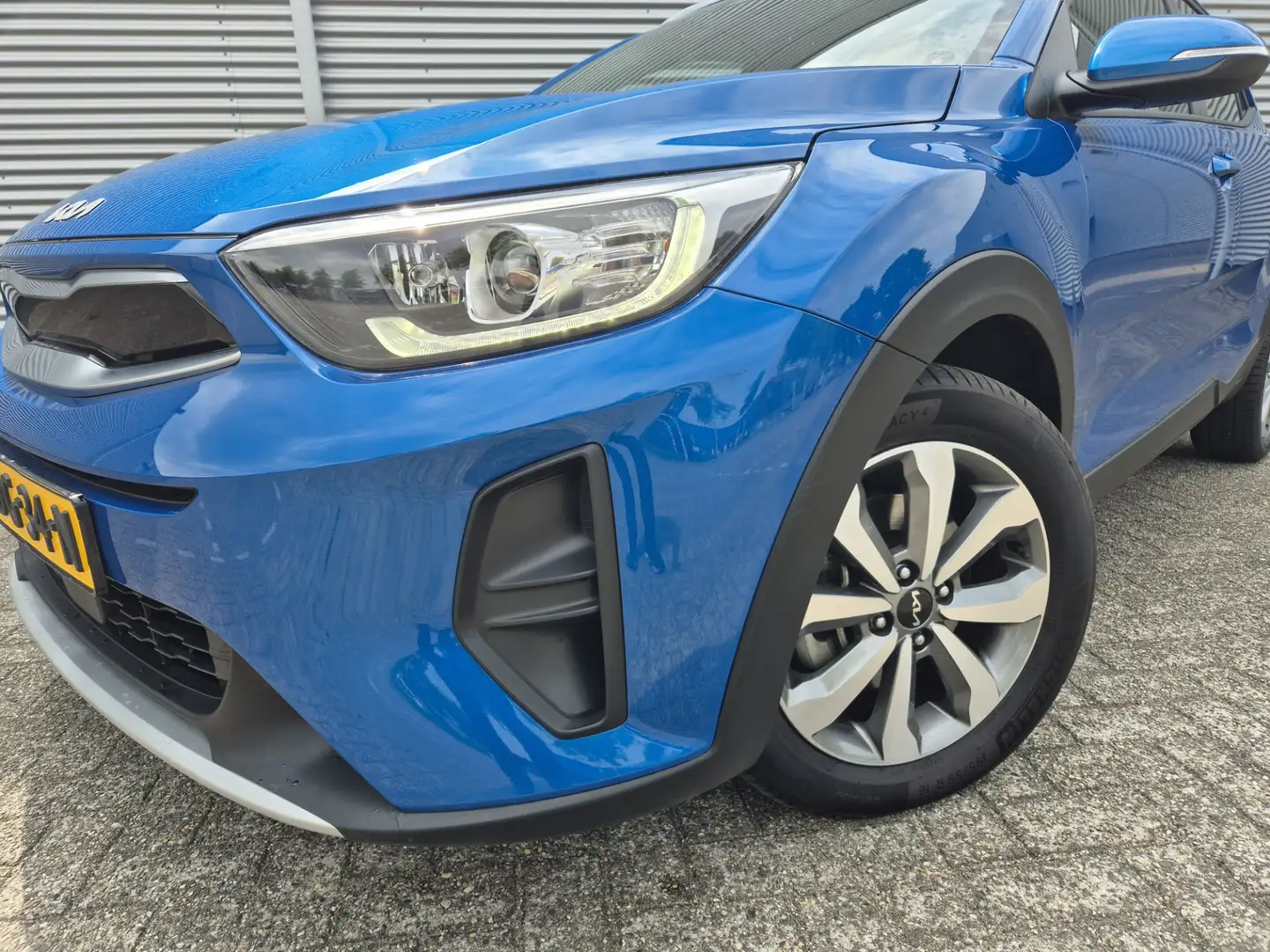 Kia Stonic 1.0 T-GDi MHEV DynamicLine Automaat,Navigatie/Carp Blauw - 2