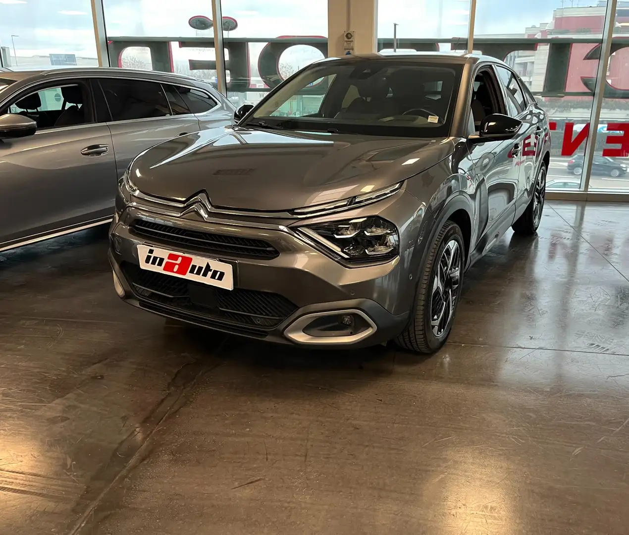 Citroen C4 BlueHDi 110 S&S Shine Grigio - 2