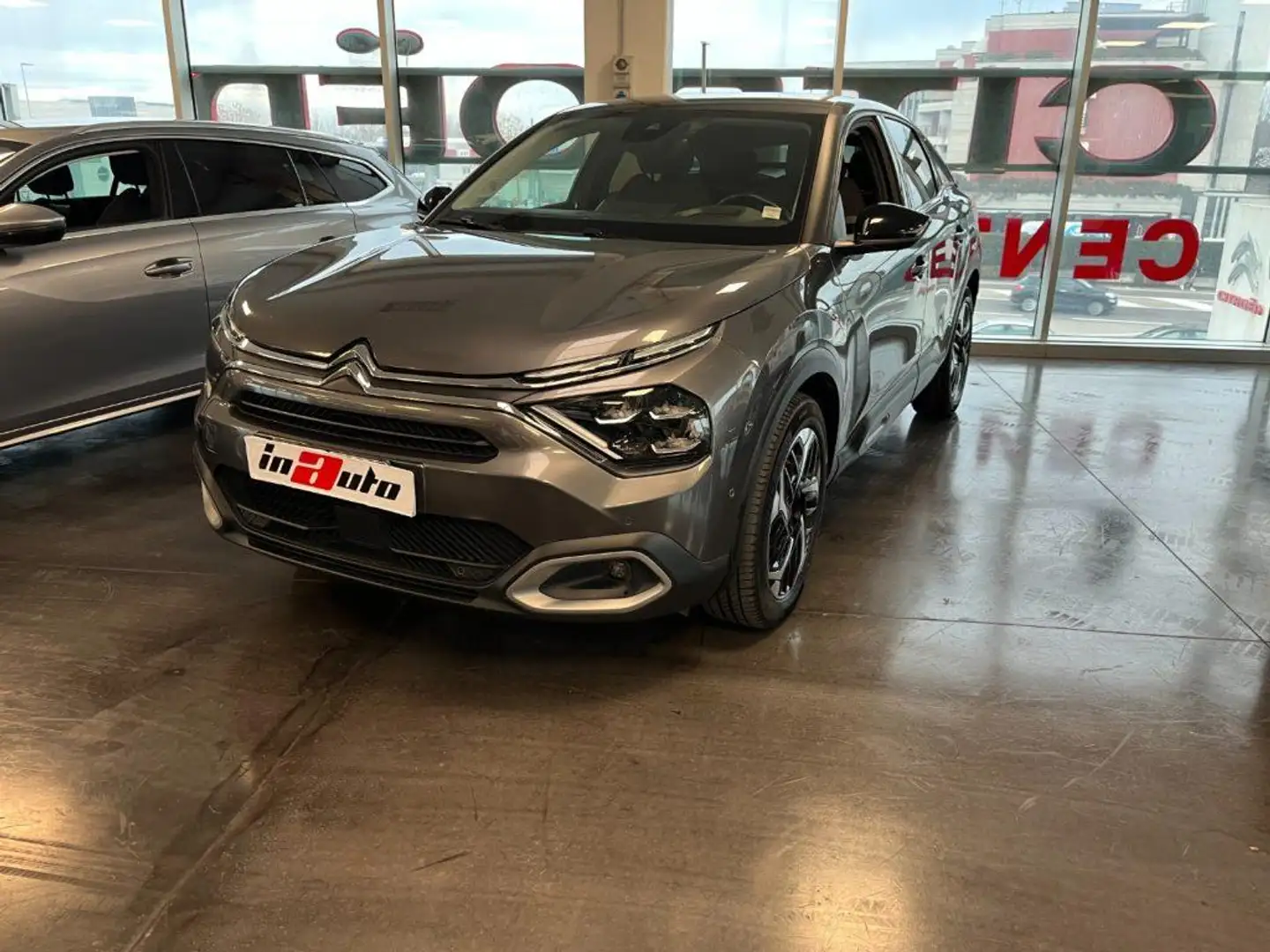 Citroen C4 BlueHDi 110 S&S Shine Grau - 1