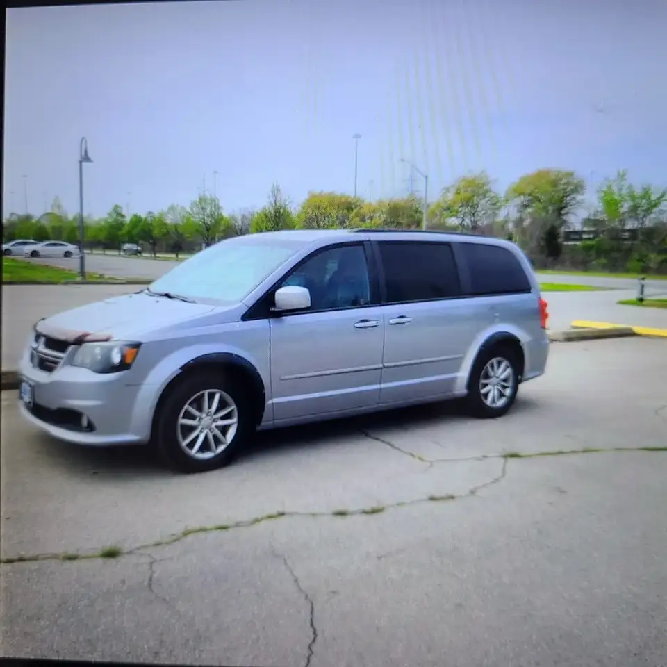 Dodge Grand Caravan снимка Dodge Grand Caravan