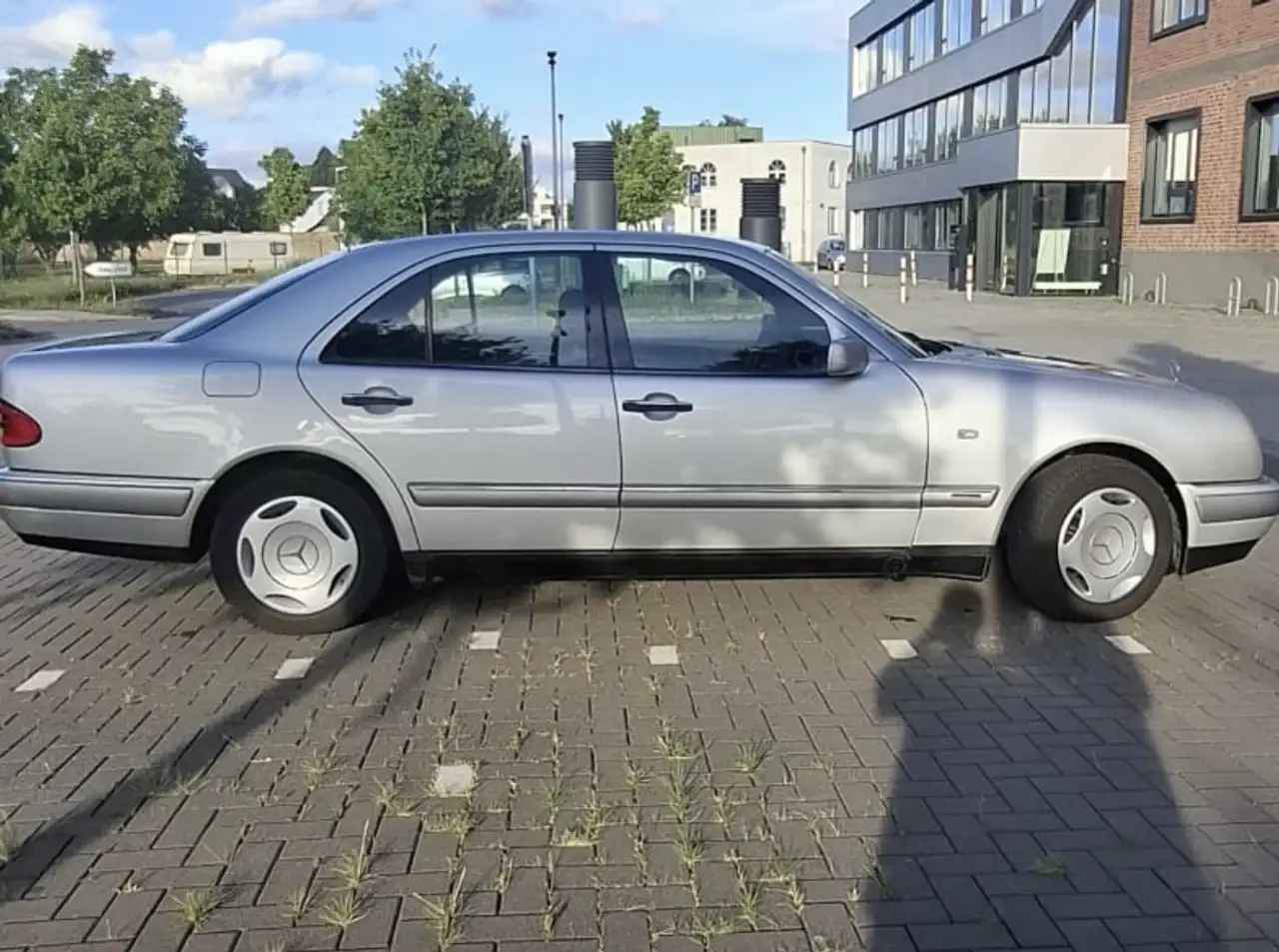 Mercedes-Benz E 200 Elegance, foto 3