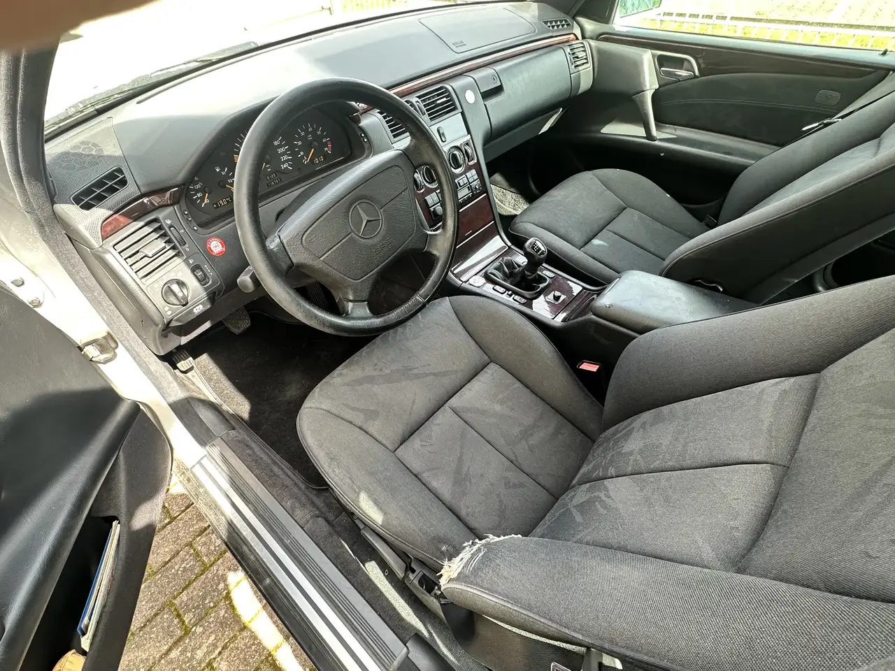 Mercedes-Benz E 200 Elegance, foto 4