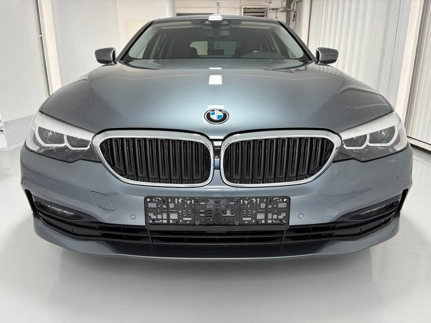 BMW 520 d Touring Sport Line/LED/Navi/Teilleder/18" - 2