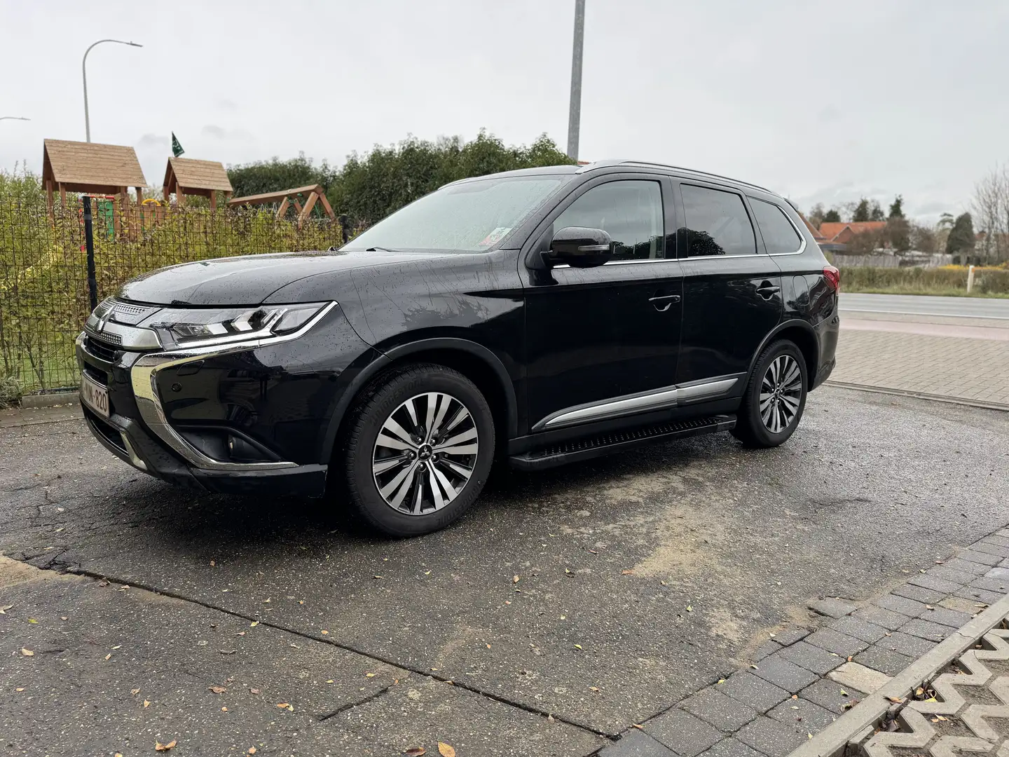 Mitsubishi Outlander 2.0 2WD CVT Active+ - 1