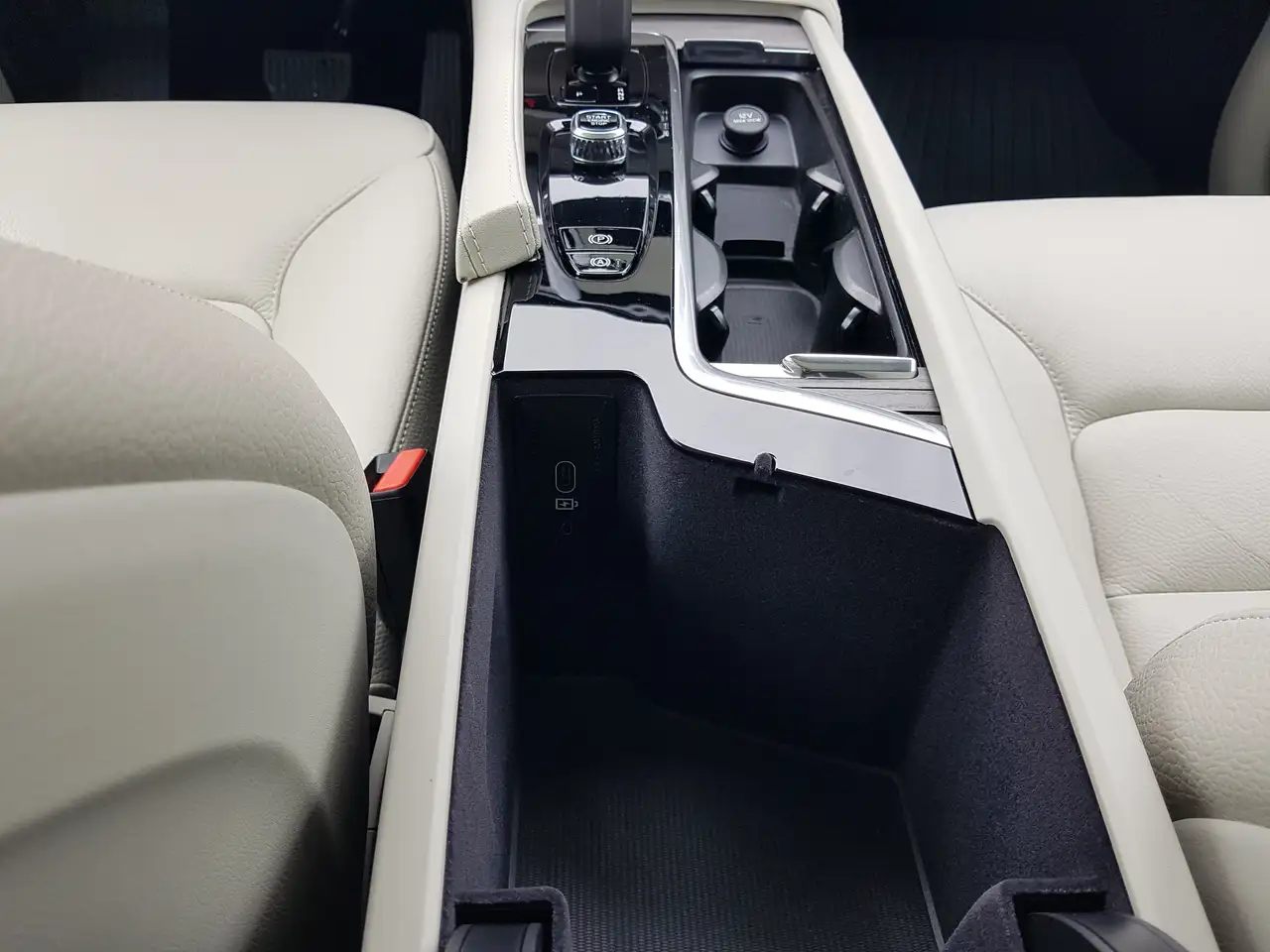 Volvo XC90 снимка Volvo XC90