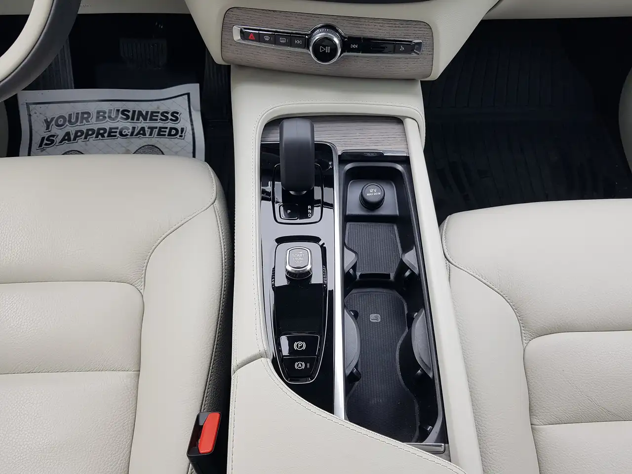 Volvo XC90 снимка Volvo XC90