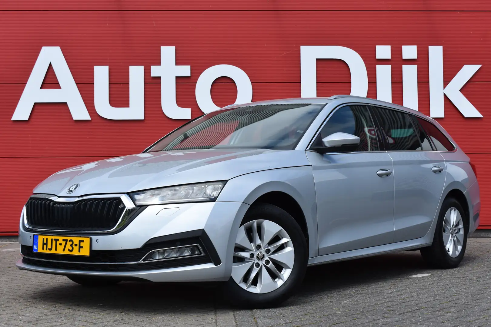 Skoda Octavia Combi 1.0 TSI Business Edition Plus LED | Virtual Grijs - 1