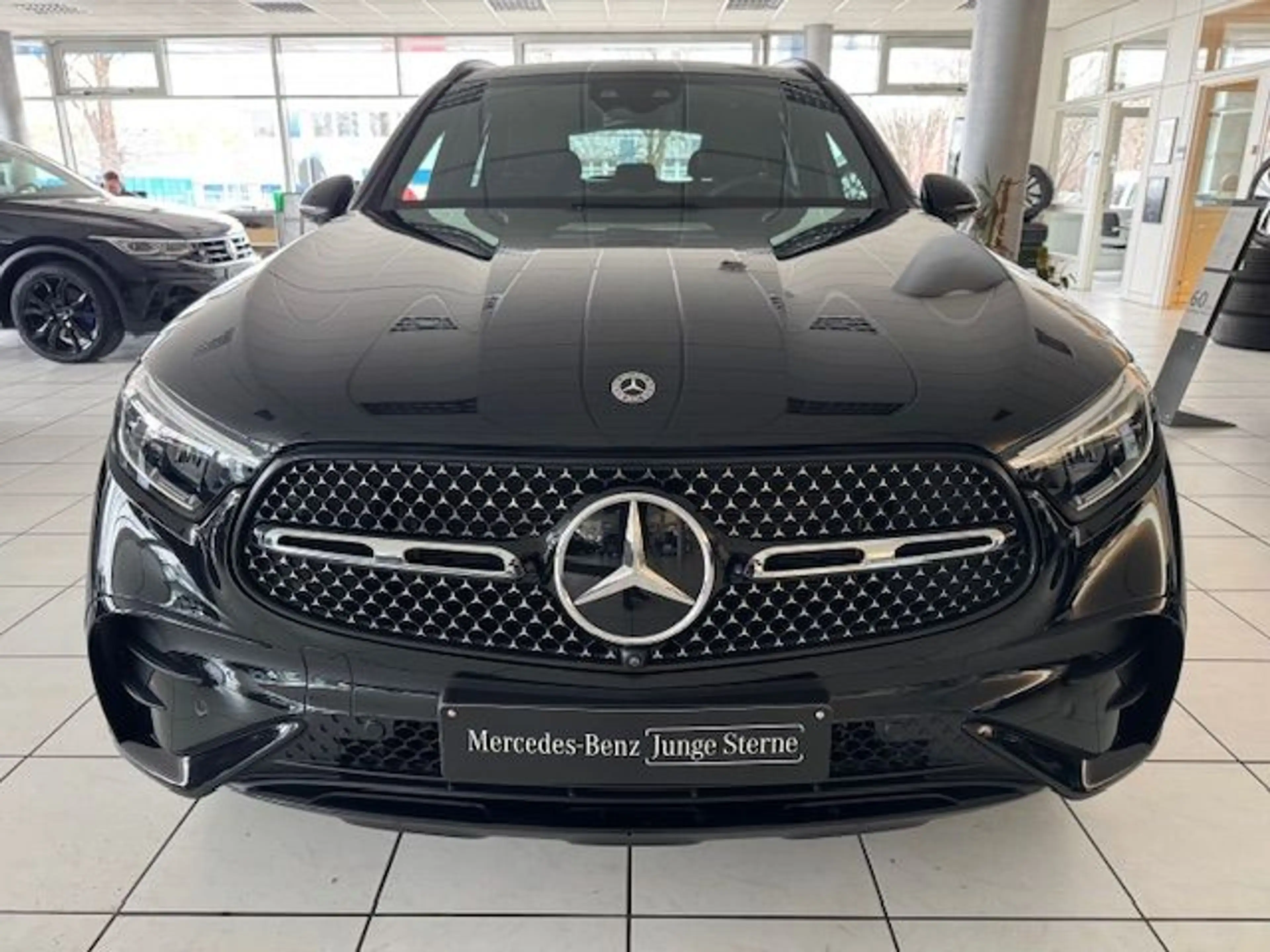 Mercedes-Benz GLC 450 d 4M AMG Line Pano AHK Night 360° FAP Me — photo 3