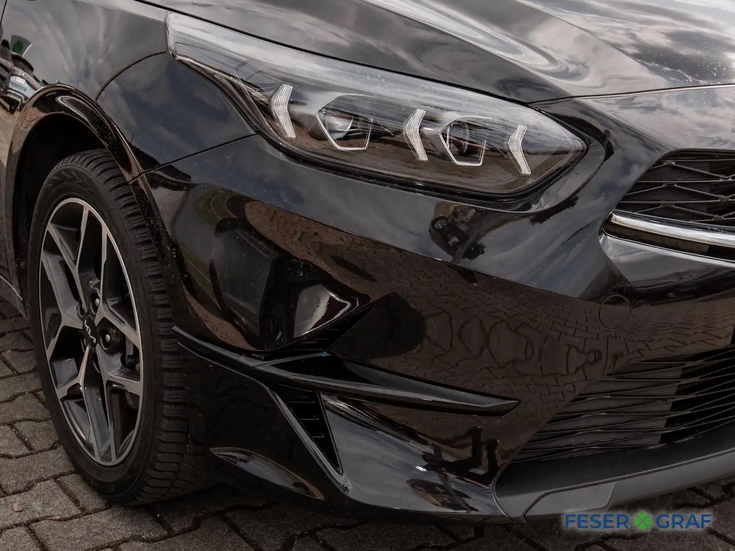 Kia Ceed SW / cee'd SW 1.5T Vision Navi/GRA/Kamera/Lenkhz./DA Schwarz - 2