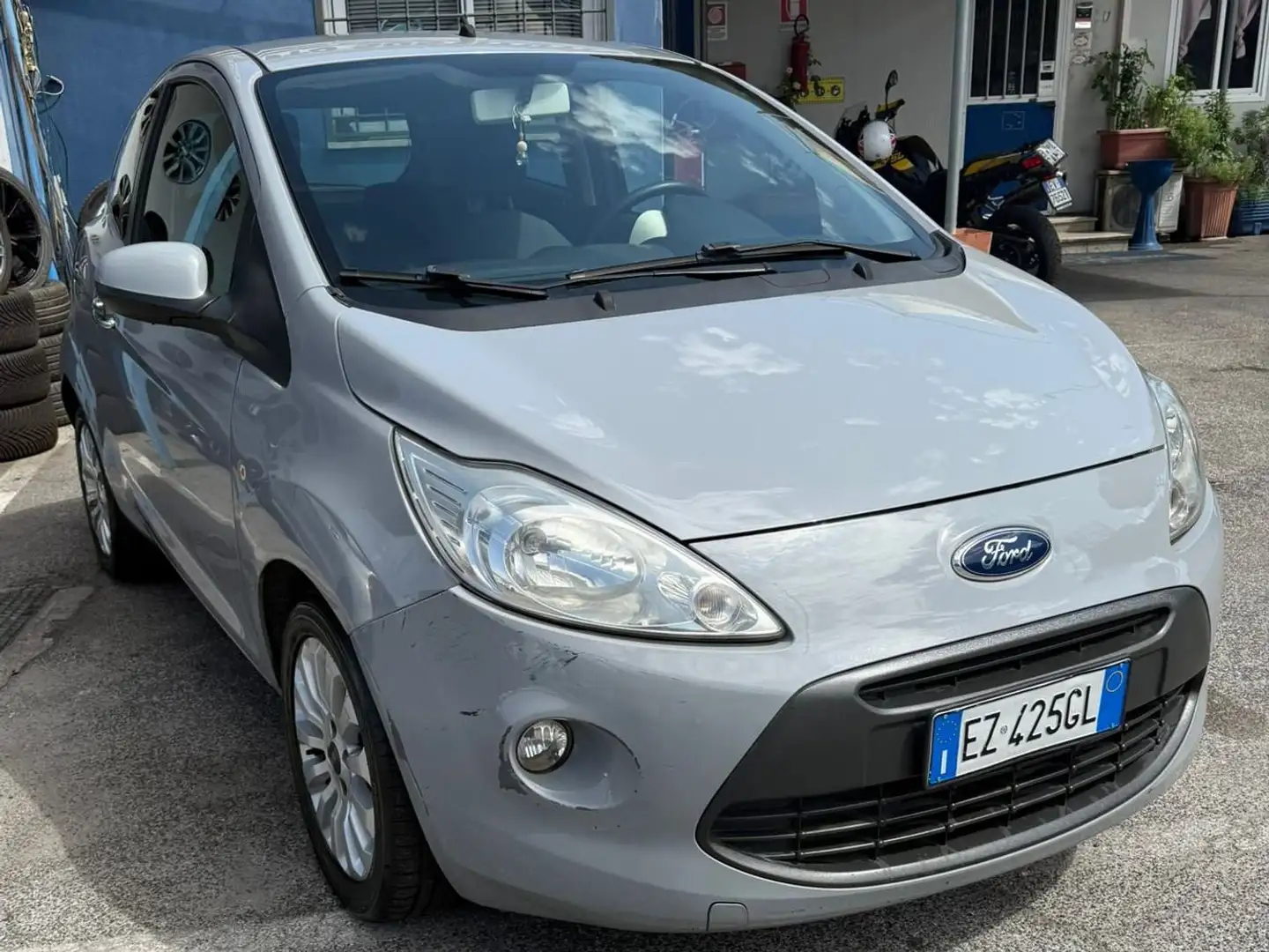 Ford Ka/Ka+ Ka 1.2 + c/esp 69cv E6 Gris - 2