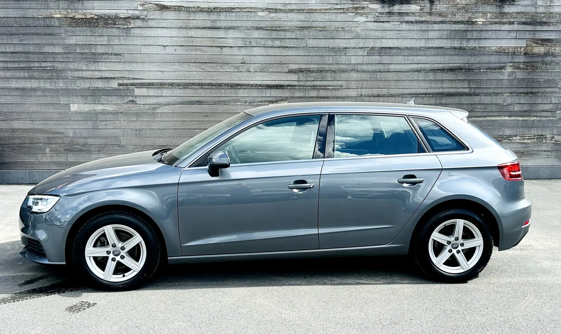 Audi A3 **NAVI**LEDER**LED**TOP!!! Grijs - 2