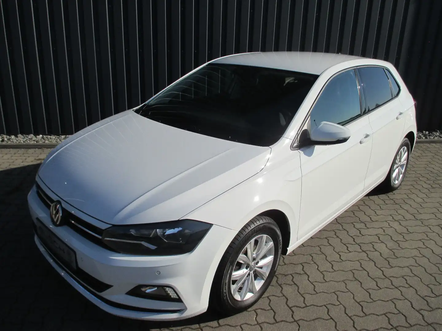 Volkswagen Polo VI Highline TSI 85kw (115PS), 6-Gang 4trg. Blanc - 1