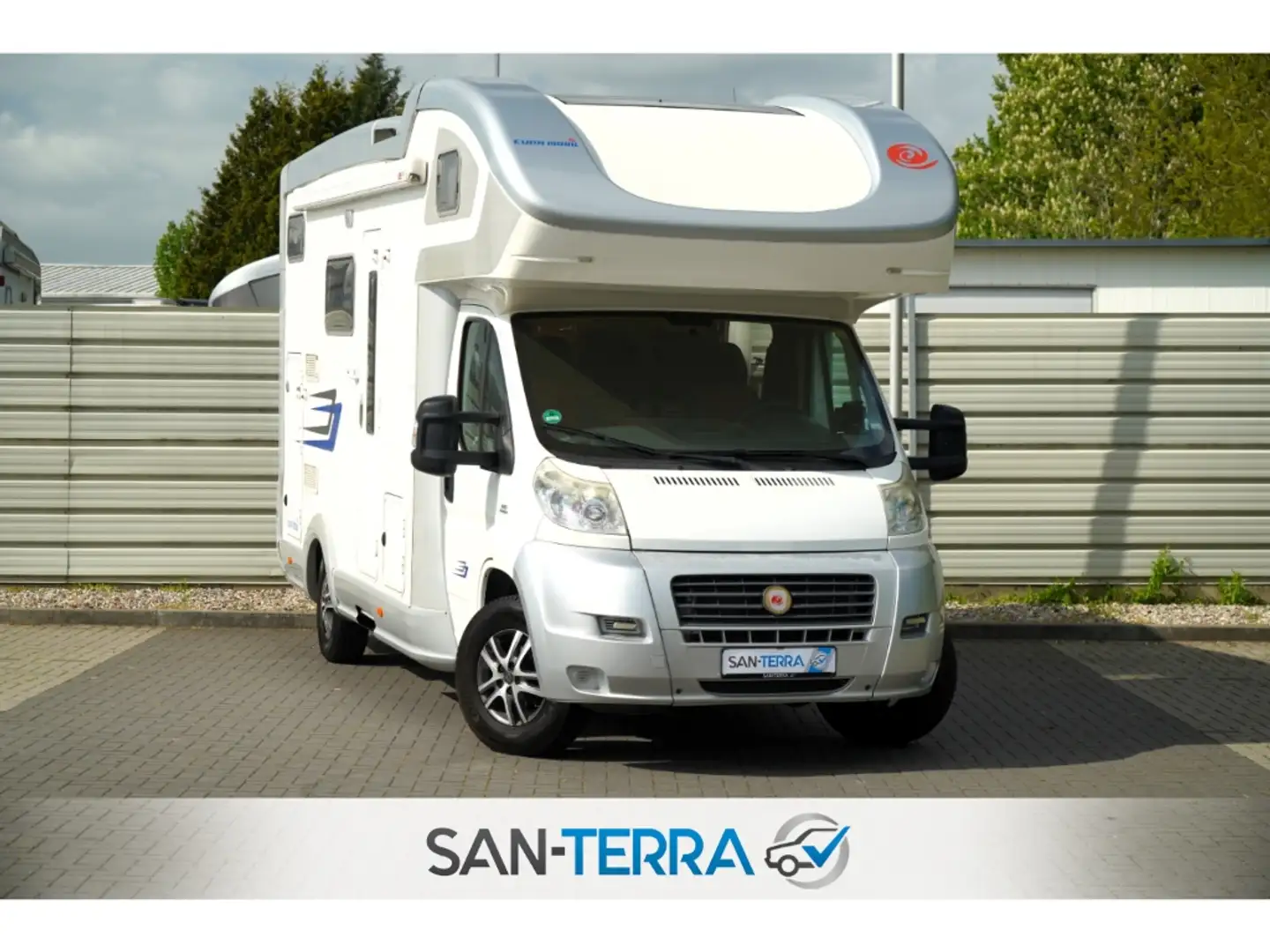 Euramobil Terrestra TA 640 VB ETAGENBETT*SOLAR*KAMERA*MULTI- Wit - 1