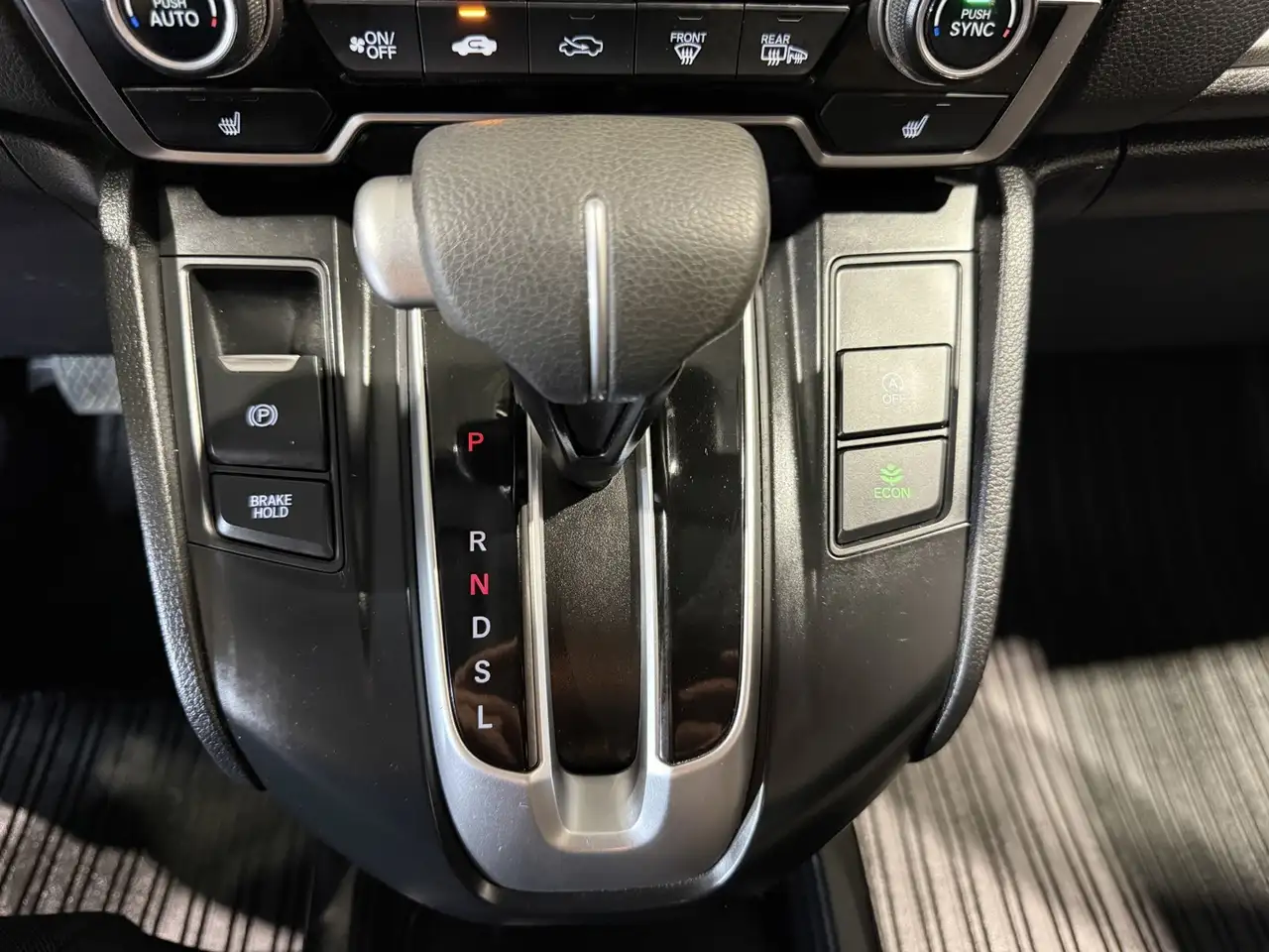 Honda CR-V photo Honda CR-V