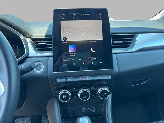 Renault Captur view 12