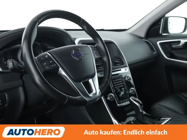 Volvo XC60 view 11