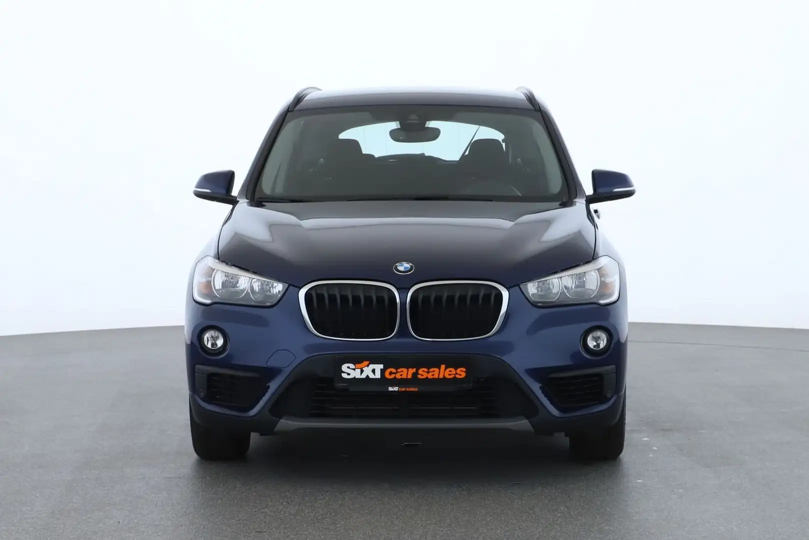 BMW X1 sDrive18i Advantage|NAV|SHZG|ParkAss|M Lenkr. Blau - 2
