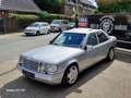 Mercedes-Benz 400 400 E Silber - thumbnail 3