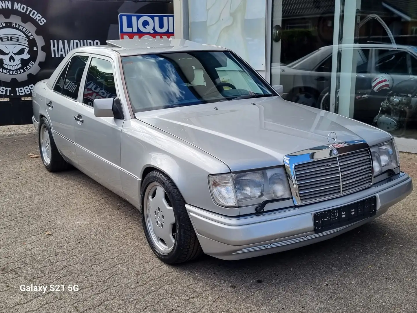 Mercedes-Benz 400 400 E Silber - 1