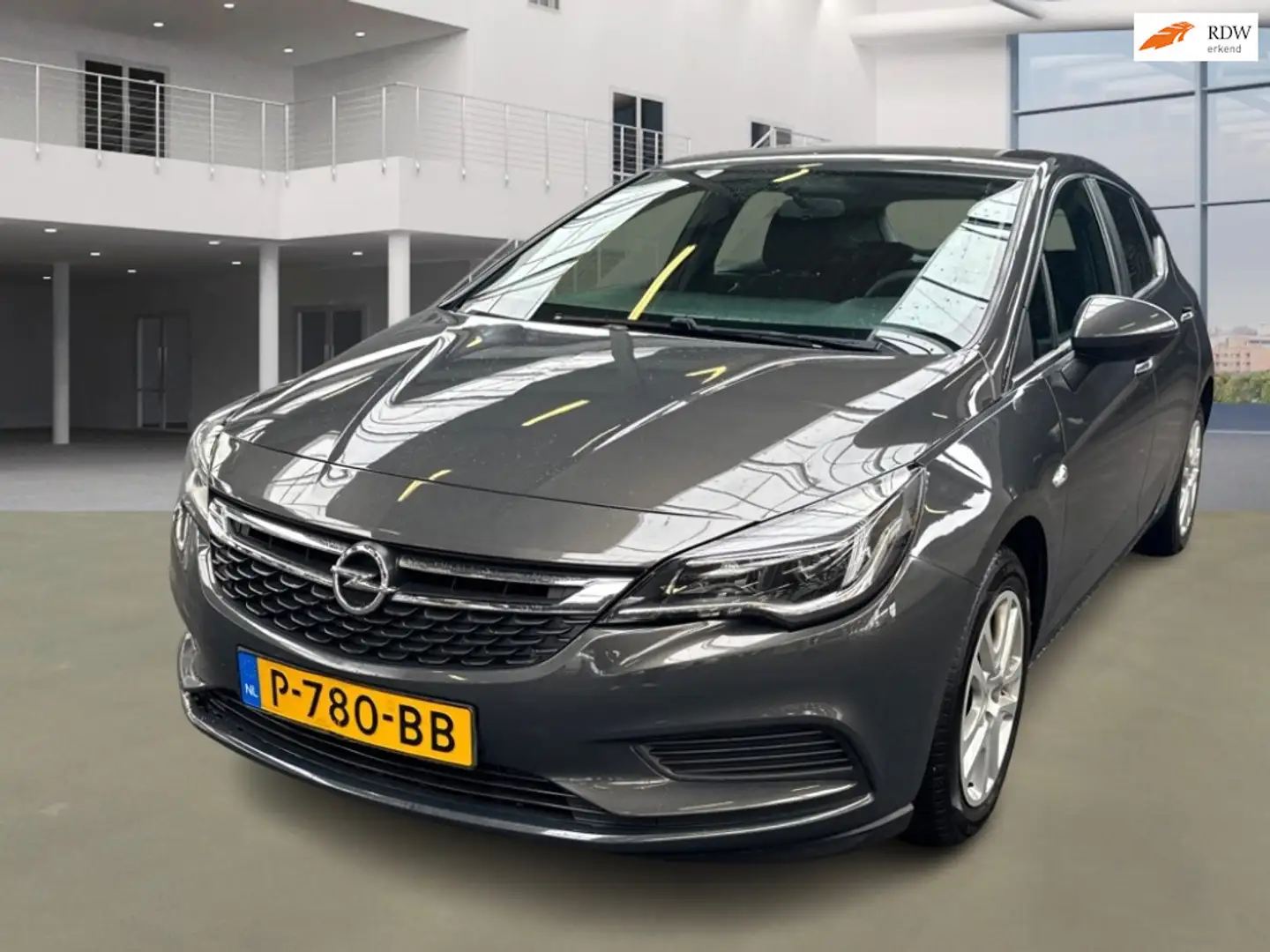 Opel Astra 1.0 Business+ Grau - 1