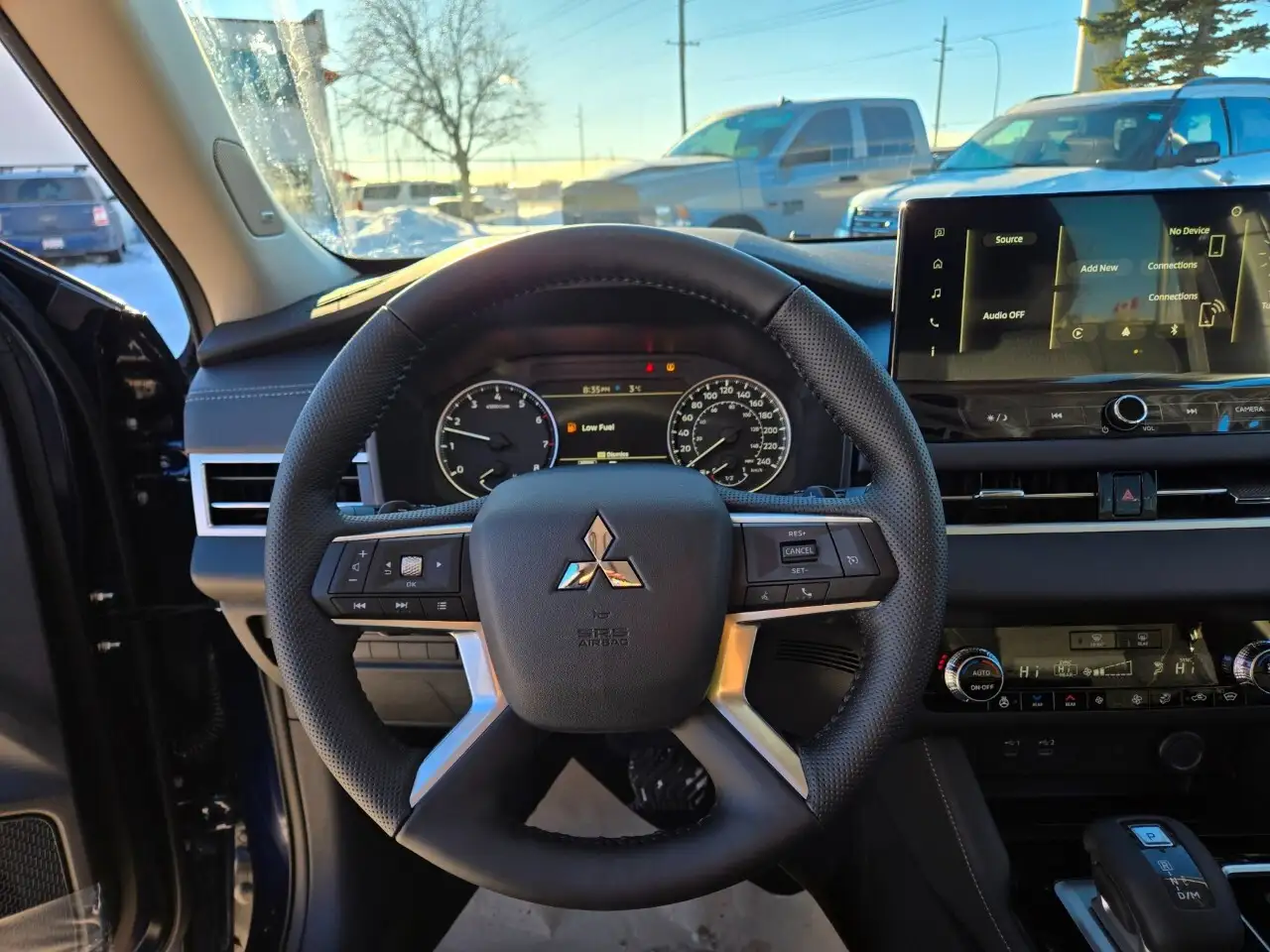 Mitsubishi Outlander снимка Mitsubishi Outlander