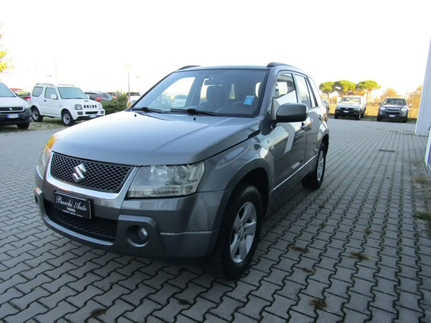 Suzuki Grand Vitara 1.9 DDiS 5 porte INTEGRALE+RIDUTTORE - 2