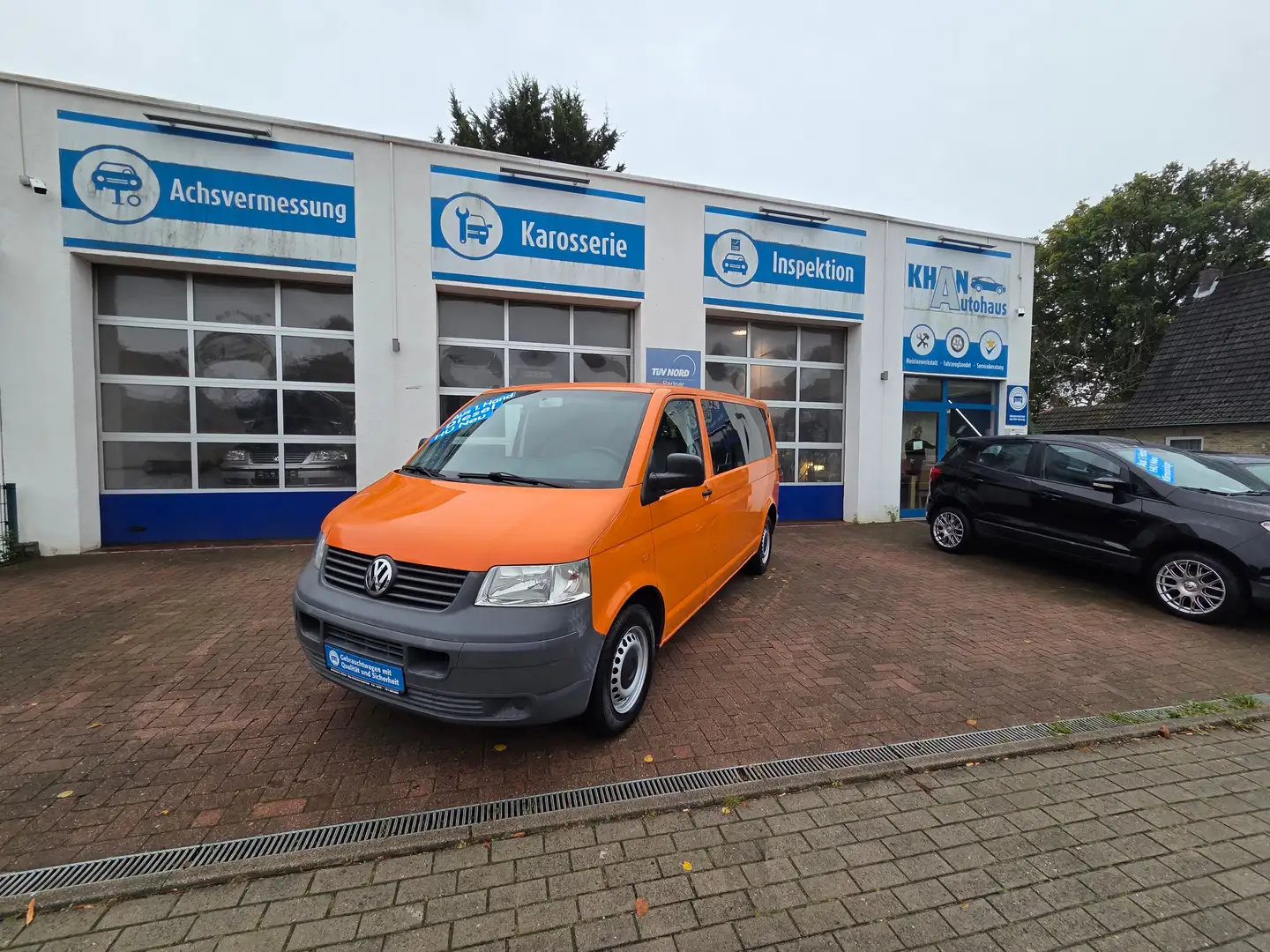 Volkswagen T5 Caravelle 1,9 TDI Lang 7 Sitze 1.Hand Scheckheft Orange - 1