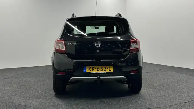 Dacia Sandero view 7