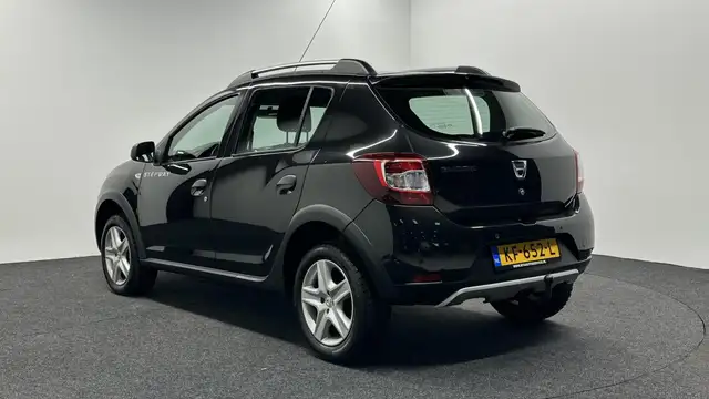 Dacia Sandero view 4