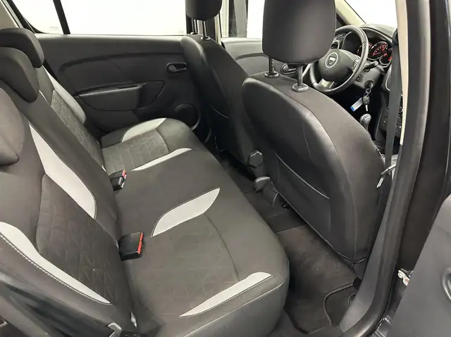 Dacia Sandero view 14