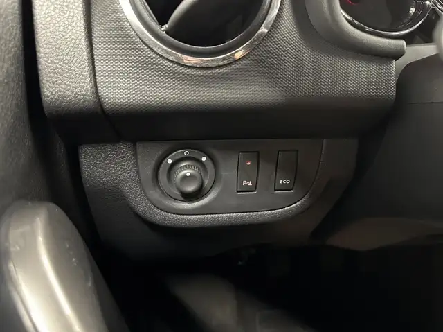 Dacia Sandero view 15