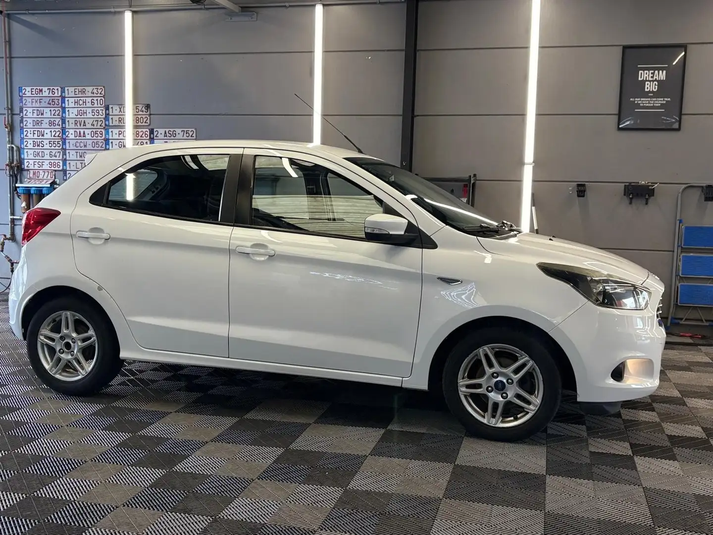 Ford Ka/Ka+ Ka+ 1.2 Ti-VCT White bj. 2017 Euro 6 Blanc - 2