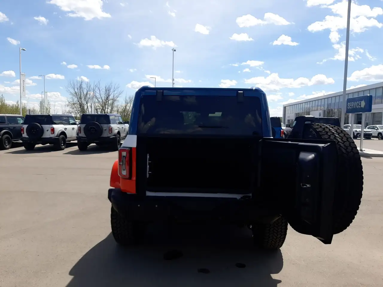 Ford Bronco снимка Ford Bronco